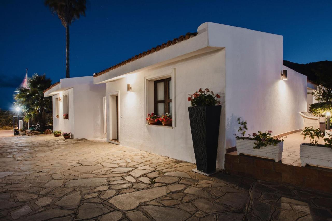 Resort Fior Di Sardegna Posada  Exterior photo